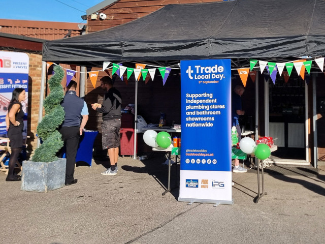 How Shopping Independent Boosts the Local Community